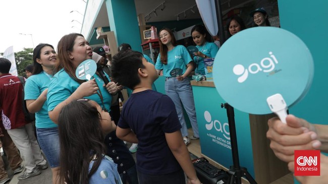 Bank Artha Graha Internasional (AGI) turut meramaikan acara People Fest bertema 'DPR Baru, Harapan Baru' yamg digelar di kompleks parlemen, Jakarta.