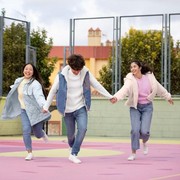 5 Rekomendasi Film Netflix tentang Anak Sekolah yang Bikin Berbunga-bunga