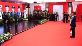 Kapolri Beri Bintang Bhayangkara Utama ke Panglima & 3 Kepala Staf TNI