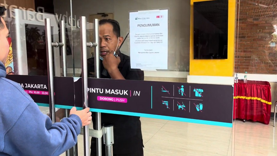 Mall Ciputra tutup sementara Mall Ciputra tutup sementara.