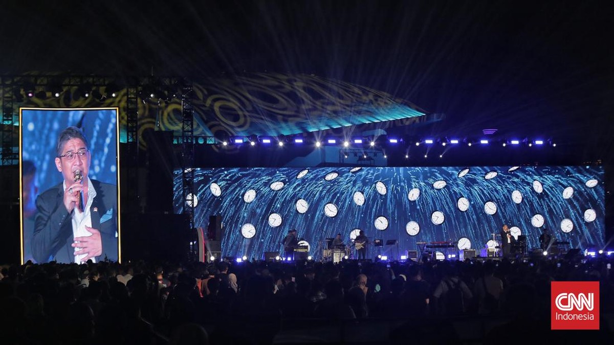 FOTO: Dewa 19, Ungu, dan Wika Salim Panaskan Panggung People Fest 2024
