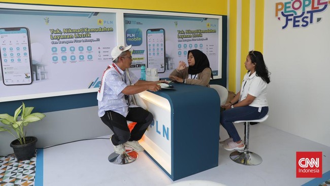 PLN turut meramaikan ajang People Fest bertema "DPR Baru, Harapan Baru" yang digelar di kompleks DPR RI, Jumat (4/10).