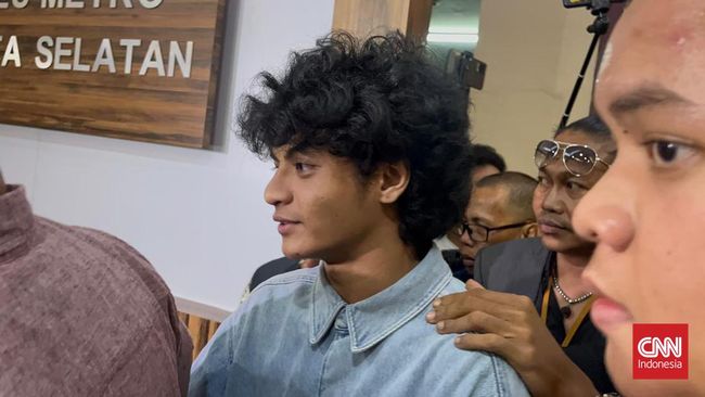 Vadel Badjideh akan ditahan 20 hari di Rutan Cipinang, Jakarta Timur sambil menunggu jadwal sidang.