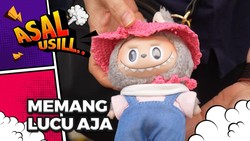 img-title Fenomena Bag Charm, Setiap Tas Sekarang Ada Gantungannya Mulai dari Labubu