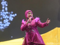 Video: Elvy Sukaesih Bakal Sepanggung Lagi Bareng Tokyo Ska Paradise Orchestra