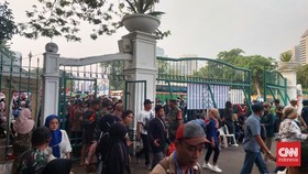 HUT ke-79 TNI, Lalu Lintas di Sekitar Monas Mulai Padat