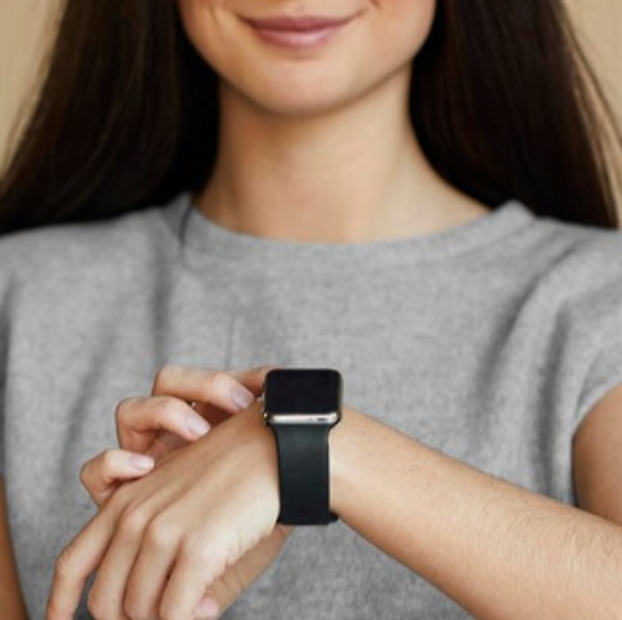Kepribadian dari Cara Pakai Jam Tangan/Foto: freepik.com/freepik