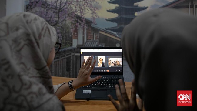 FOTO: Melihat Latihan Tenaga Kerja RI yang Akan Dikirim ke Jepang