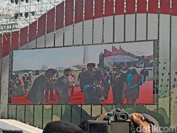 Jokowi Tiba di Monas Bareng Jan Ethes, Bakal Jadi Inspektur HUT Ke-79 TNI