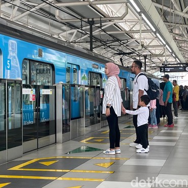 Promo HUT TNI ke-80, Ini Syarat Naik MRT, LRT, dan Transjakarta Cuma Rp80
