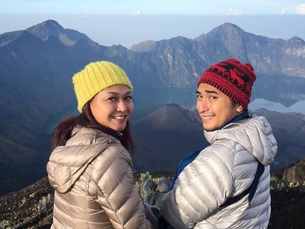 Terpopuler: Potret Winky Wiryawan & Kenes Andari Langgeng Nikah 20 Tahun