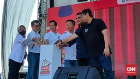 Warga 'Serbu' Daihatsu Kumpul Sahabat Makassar di Anjungan Tugu Komodo