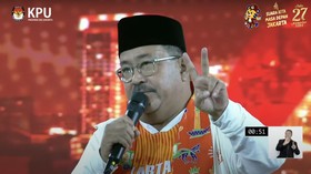 Si Doel soal Latar Belakang: Ibu Saya Betawi, Bapak Padang