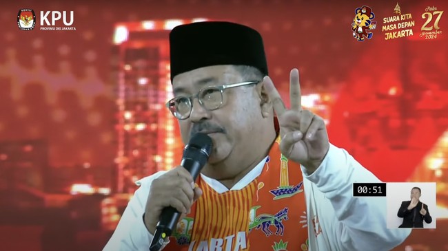 Rano Karno namalain Si Doel menanggapi pernyataan di media sosial nan mengatakan dia bukan original Betawi.