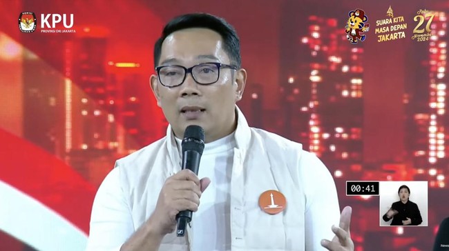 Calon Gubernur Jakarta Nomor urut 1 Ridwan Kamil menggagas pembentukan sekolah politik wanita jika terpilih di Pilkada 2024.