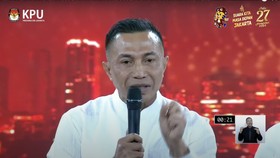 Dharma Pongrekun Gelagapan Bacakan Visi Misi di Debat Pilgub Jakarta