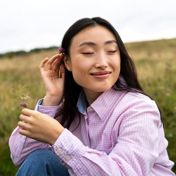 5 Kebiasaan Sehari-hari Orang yang Tenang, Hidupnya Chill!