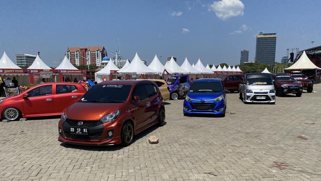 Salah satu komunitas pecinta mobil Daihatsu, Sirionity meminta pihak Astra Daihatsu Motor (ADM) untuk menggelar secara rutin acara Kumpul Sahabat di Makassar.