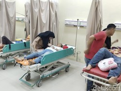 Mobil Pikap Angkut Rombongan Wisata Masuk Jurang di Kuningan, 3 Orang Tewas