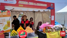 Warga Raih Cuan Minuman Segar di Kumpul Sahabat Daihatsu Makassar