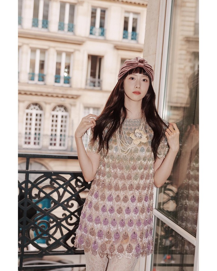 Yoona Girls’ Generation atau SNSD bikin semua mata tertuju padanya saat idol K-Pop yang baru saja terpilih sebagai wajah baru Valentino itu menghadiri peragaan busana Valentino Pavillon Des Folies oleh Alessandro Michele./ Foto: instagram.com/yoona__lim