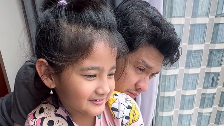 Aneska dan Iko Uwais