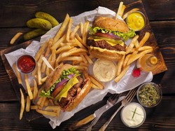 Pengakuan Remaja 15 Tahun Kena Gagal Ginjal usai Makan Buger McD