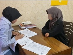 Viral Wanita di Buton Tengah Ngaku Calon Bidan Aniaya Gadis ABG