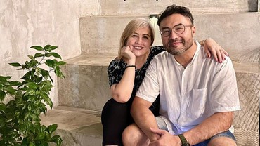 img-title Cynthia Lamusu Sempat Dapat Ujian Sulit dengan Surya Saputra di 5 Tahun Pertama Pernikahan