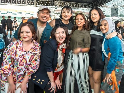 7 Potret Eks Artis Cilik Era 90an Tampil di Synchronize Festival 2024, Nostalgia Bawakan Lagu Anak