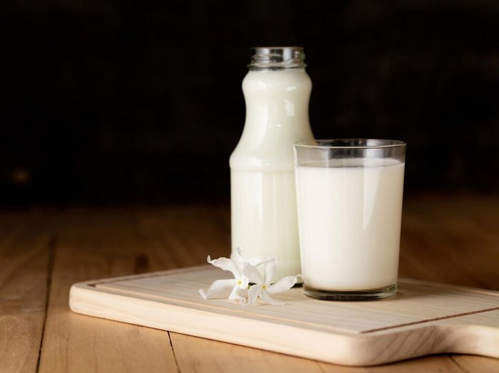 Ilustrasi susu/Foto: Freepik.com/jcomp