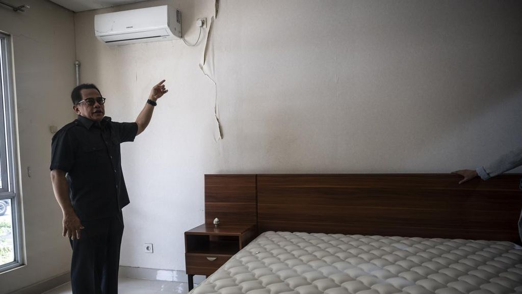 Sidang Perdana, Kuasa Hukum Sekjen DPR Tak Bacakan Permohonan