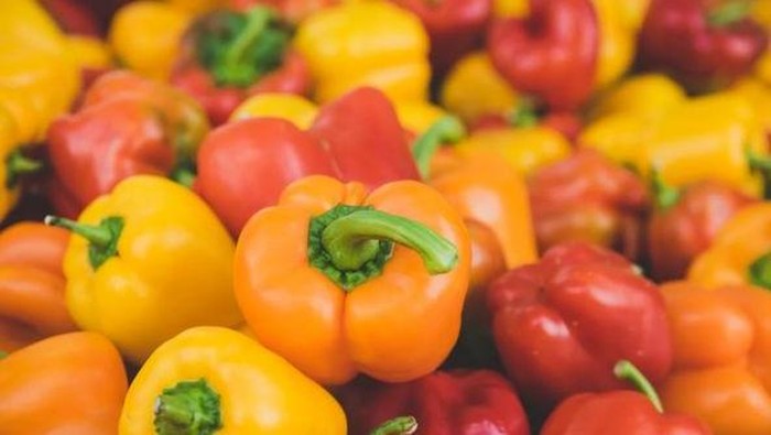 Sayuran non-pati seperti sayuran hijau, labu kuning, paprika, jamur, tomat, seledri, sangat rendah kalori sehingga membantu penurunan berat badan, tetapi juga menyediakan banyak serat dan antioksidan.