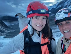 Penyelamatan Dramatis Dua Pendaki yang Hilang di Himalaya