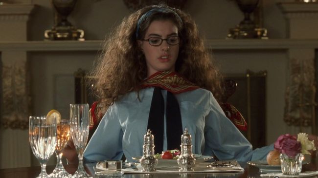 Anne Hathaway Pastikan Film Princess Diaries 3 Sedang Digarap