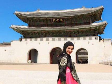 5 Potret Shireen Sungkar Liburan di Korea Selatan, Anggun Kenakan Hanbok