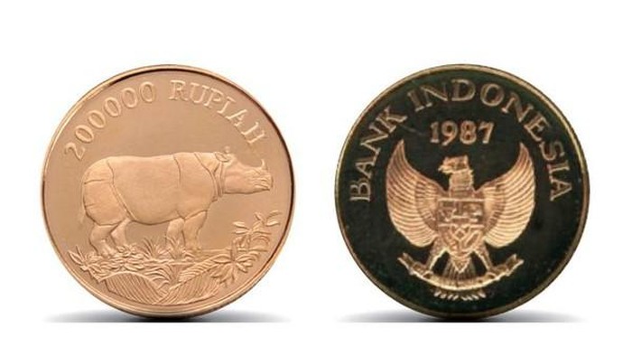 Uang koin mengandung emas