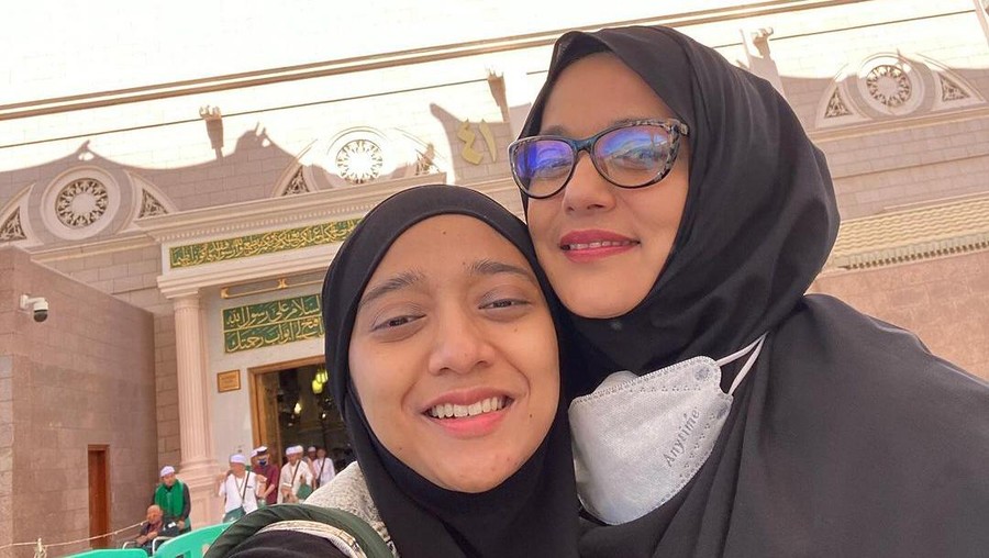 Chiki Fawzi dan Marissa Haque