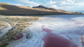 FOTO: Penampakan Great Salt Lake yang Tak Lagi Basah