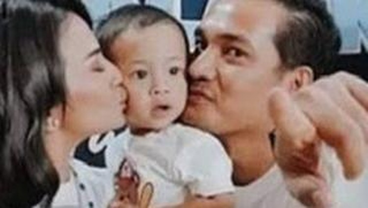 Gala Sky bersama mendiang Vanessa Angel dan Bibi Andriansyah