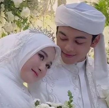 Tak Terima Anak Dikritik Nikah di Bawah Umur, Ibu Mertua Gus Zizan Pasang Badan