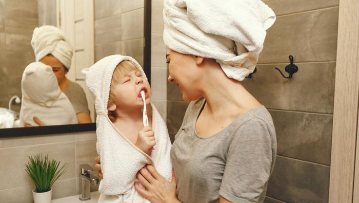 Ilustrasi ibu dan anak