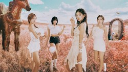 Lirik Lagu R.E.M - Kiss of Life