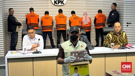 Barang Bukti OTT Kalsel: Kardus Kuning 'Paman Birin' Berisi Rp800 Juta
