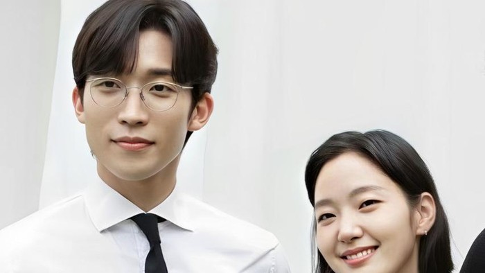 Fakta Menarik Pertemanan Kim Go Eun dan Lee Sang Yi yang Saling Dukung di Industri Seni Peran
