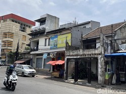 Misteri Ruko Rusak Tahunan di Jalan Jamika Bandung, Ditimpa Pesawat?