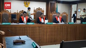 VIDEO: Sidang Gugatan Rp5.246 T Rizieq Dkk ke Jokowi Ditunda