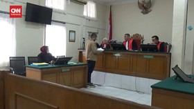VIDEO:Tak Ikut Mogok, Hakim di Pekanbaru Tetap Pimpin Sidang