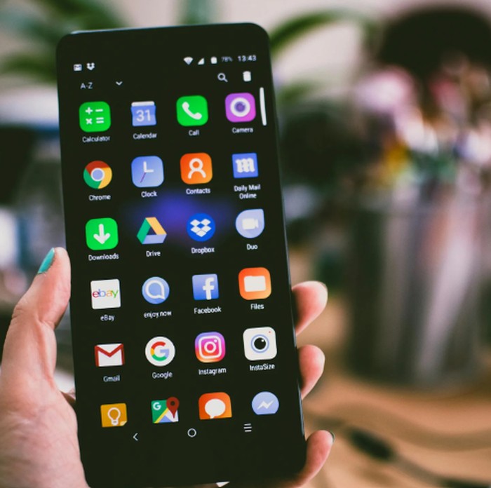 Tidak Sering Mengganti Gadget/Foto: pexels.com/Lisa Fotios