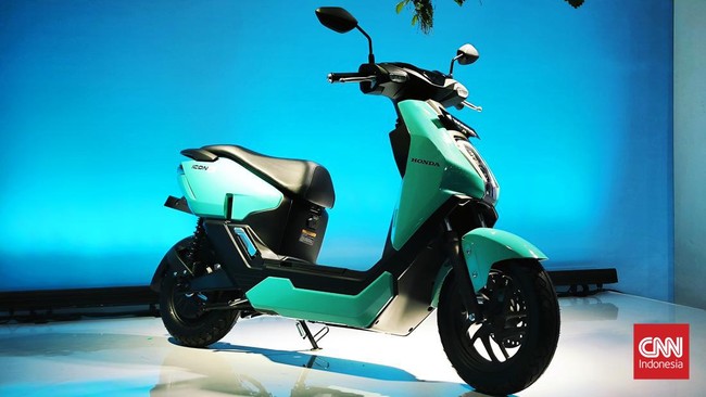 Honda CUV e: menggunakan Mobile Power Pack e: sedangkan Icon e: tidak.